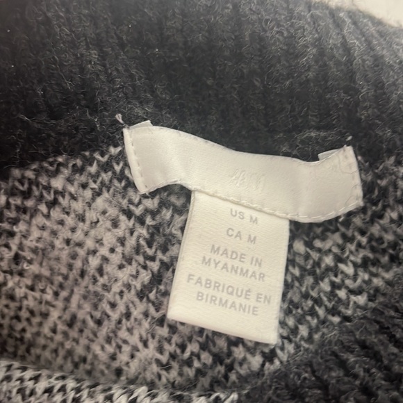 HM plaid knit sweater - Picture 3 of 5